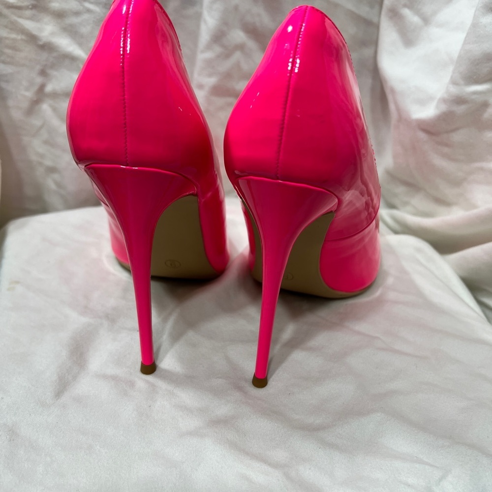 NWOT..Elisabeth Lang Ladys Stiletto Pumps Size 9 Color Barbie Pink 5”☑️ - Picture 2 of 9